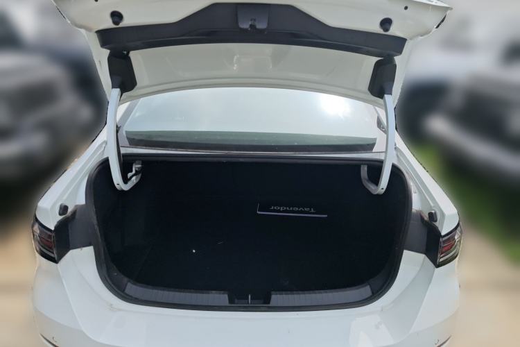 Used Volkswagen Sagitar 2026 Model L 300TSI DSG Luxury Version
