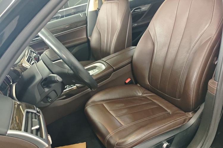 Used BMW 7 Series 2017 730Li Leading Model
