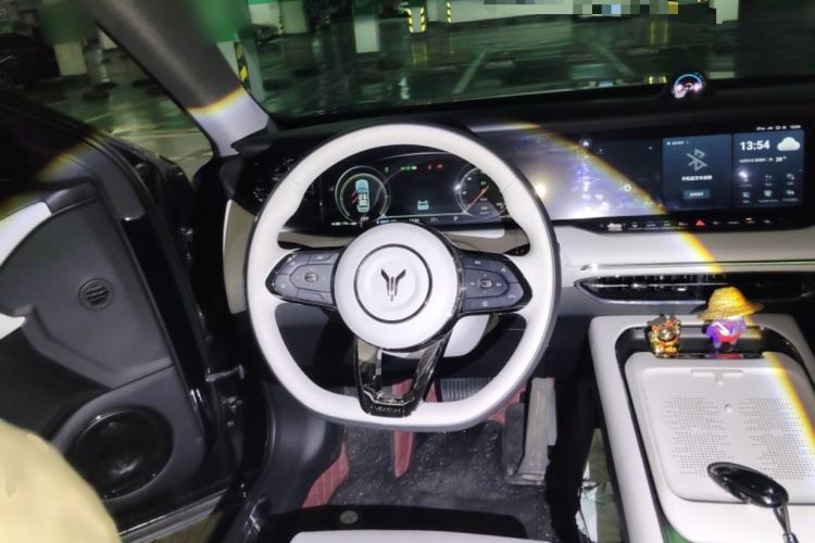 Used VOYAH FREE 2025 318 259 km All-Wheel-Drive Exploration Edition Steering Wheel