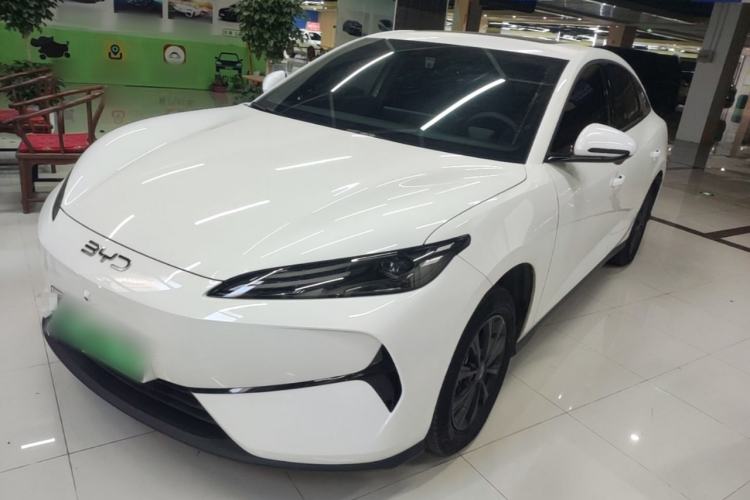 Used BYD e7 2025 Model 520 Smart Travel Edition