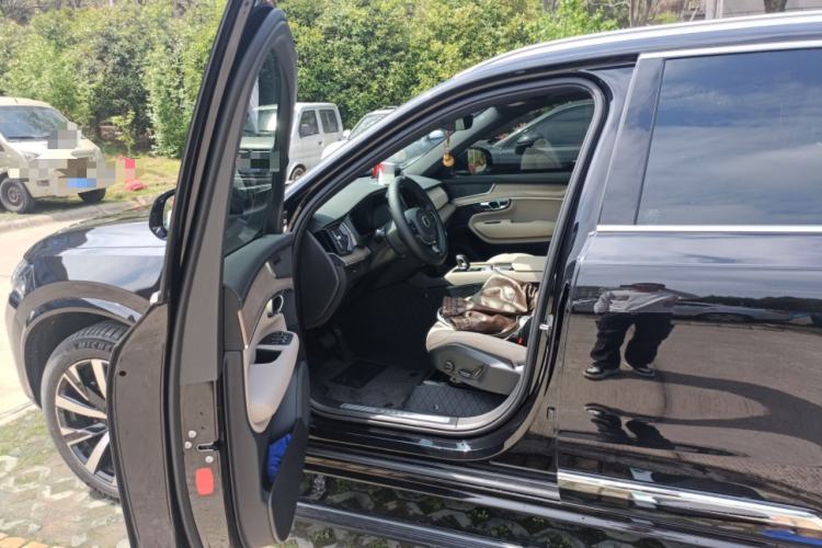 Used Volvo XC90 2026 B5 All-Wheel-Drive Smart Comfort Luxury 5-Seater Driver Seat