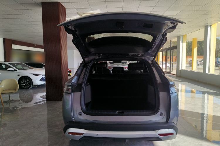 Used BYD Song L DM-i 2025 Intelligent Driving Version 160 km Beyond-Range Type
