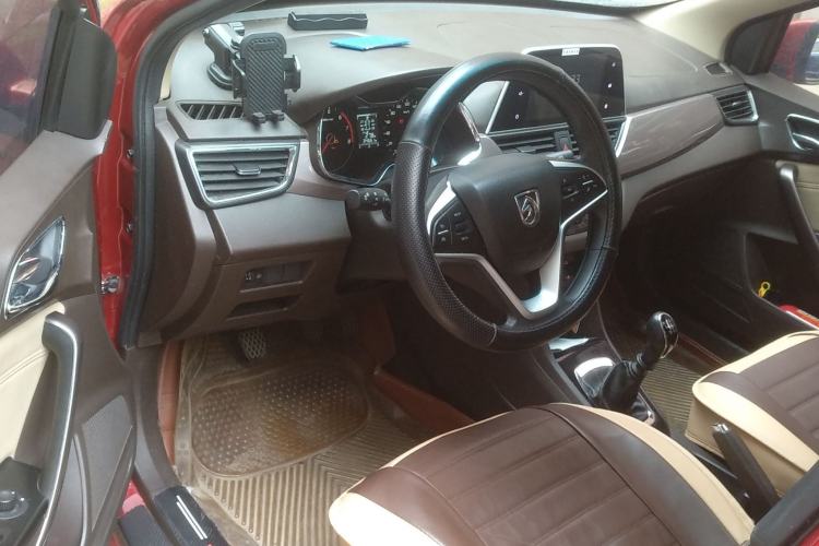Used Baojun 310W 2017 1.5L Manual Fashion Edition China VI