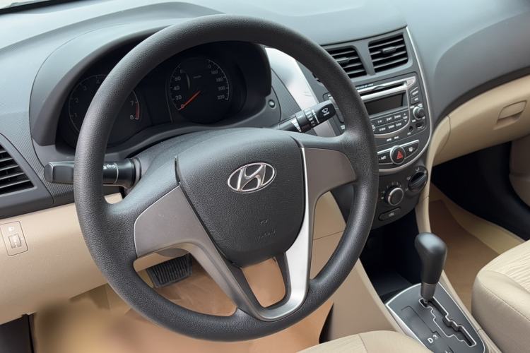 Used Hyundai Verna (older generation) 2014 1.4L Automatic Smart GLS
