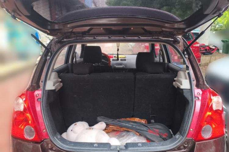 Used Suzuki Swift 2011 1.5L Manual Fashion Edition Trunk