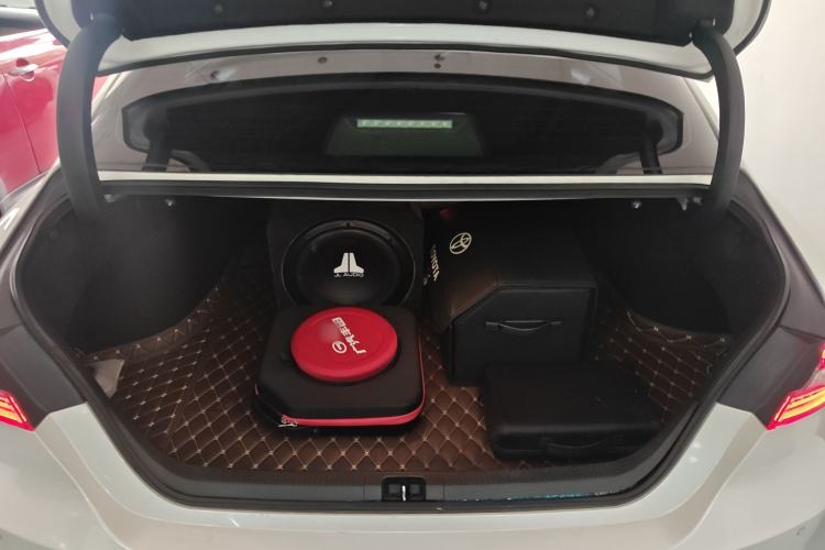 Used Toyota Camry 2018 Dual-Engine 2.5 HG Luxury Edition Trunk