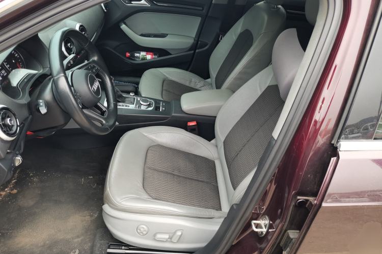 Used Audi A3 2018 30th Anniversary Edition Sportback 35 TFSI Fashion Model
