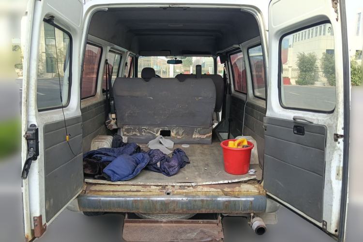 Used Ford Classic Transit 2013 2.8T Diesel Logistics Model with Short Wheelbase and Mid-Roof JX493ZLQ4