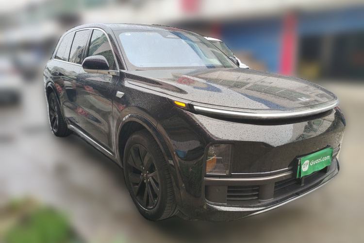 Used Li Auto L8 2023 Air model Front Right 45 Deg