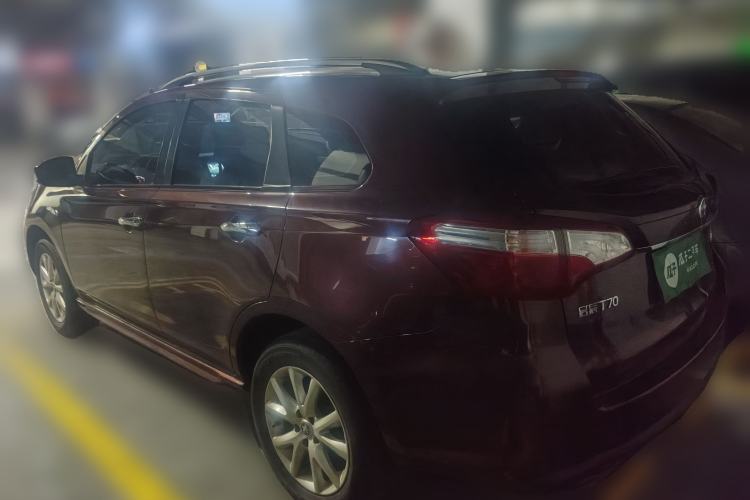 Used Venucia T70 2015 2.0L CVT Smart Edition