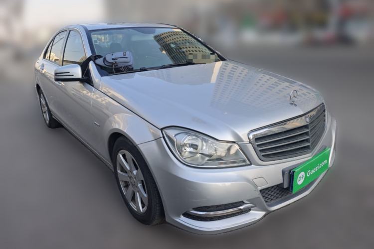 Used Mercedes-Benz C-Class 2011 C 180K Classic model Front Right 45 Deg