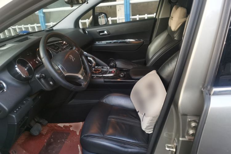 Used Peugeot 3008 2015 1.6THP Automatic Prestige Edition Left Front Seat