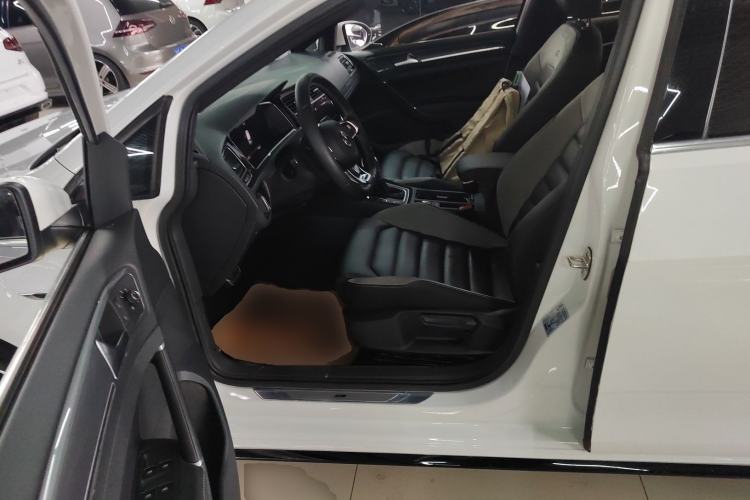 Used Volkswagen Golf 2020 Charming Edition 280TSI DSG R-Line