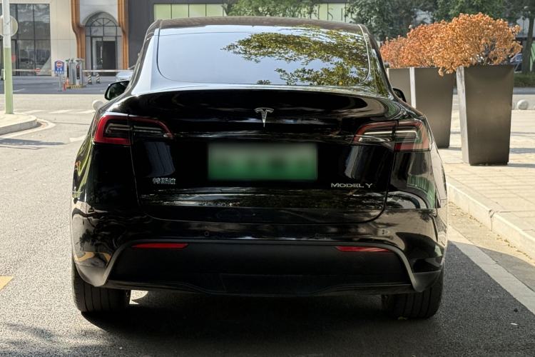 Used Tesla Model Y 2023 Rear-Wheel-Drive Version