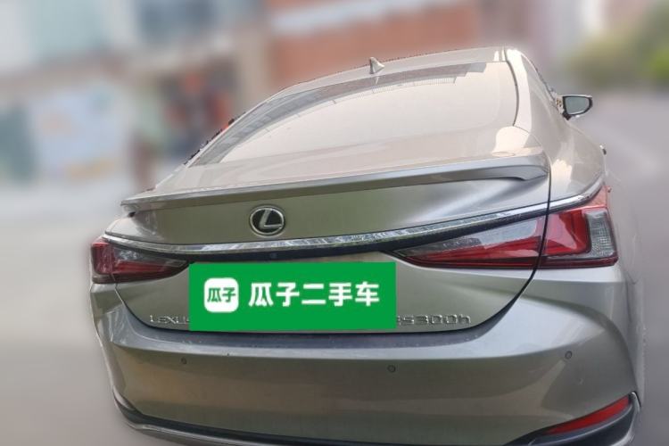 Used Lexus ES 2022 300h Excellence Edition