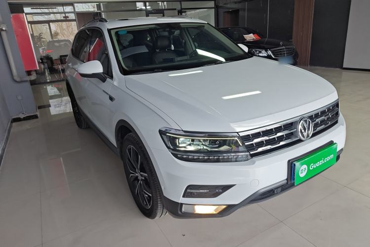Used Volkswagen Tiguan L 2018 330TSI Automatic Two-Wheel Drive Flagship Edition Front Right 45 Deg