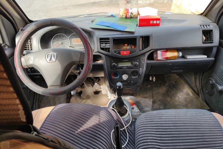 Used BAIC Weiwang 306 2011 1.3L luxury version 8 seats
