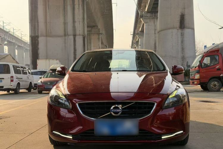 Used Volvo V40 2014 2.0T Zhiya Edition