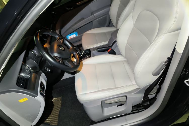 Used Skoda Superb 2013 1.8TSI Automatic MingShi Edition Left Front Seat