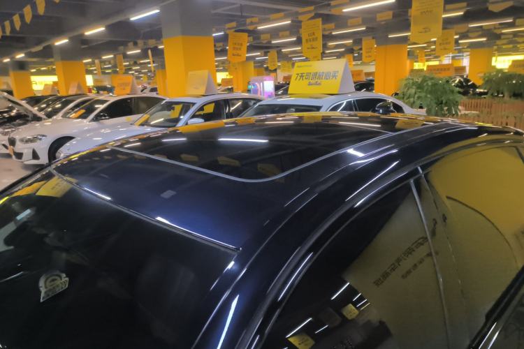 Used BMW 5 Series 2019 Facelifted 530Li Leading Edition M Sport Package