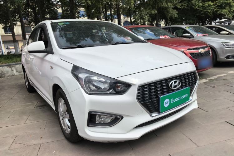 Used Hyundai Verna (older generation) 2017 1.4L Manual Huancai Edition China V Standard Front Right 45 Deg