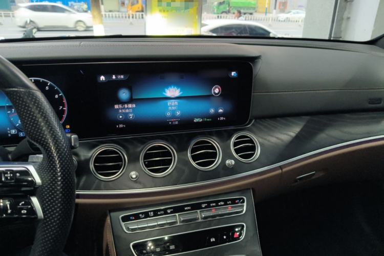 Used Mercedes-Benz E-Class (Import) 2022 E 260 Stylish Sports Edition
