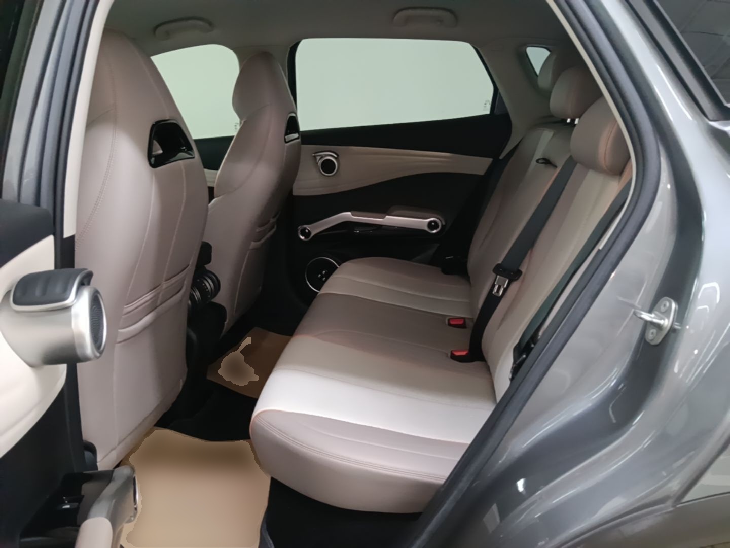 BYD Yuan PLUS 2024 Honor Edition 430KM Leading Model — снимка 20