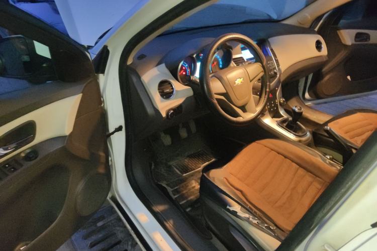 Used Chevrolet Cruze 2015 1.5L Classic SL MT
