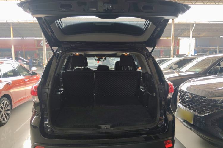 Used Toyota Highlander 2018 2.0T Four-Wheel Drive Luxury Version 7 Seats China VI Standard
