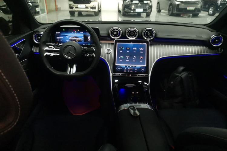 Used Mercedes-Benz C-Class 2022 Restyled C 260 L Sport Edition Center Console