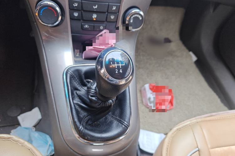 Used Chevrolet Cruze 2015 1.5L Classic SE MT