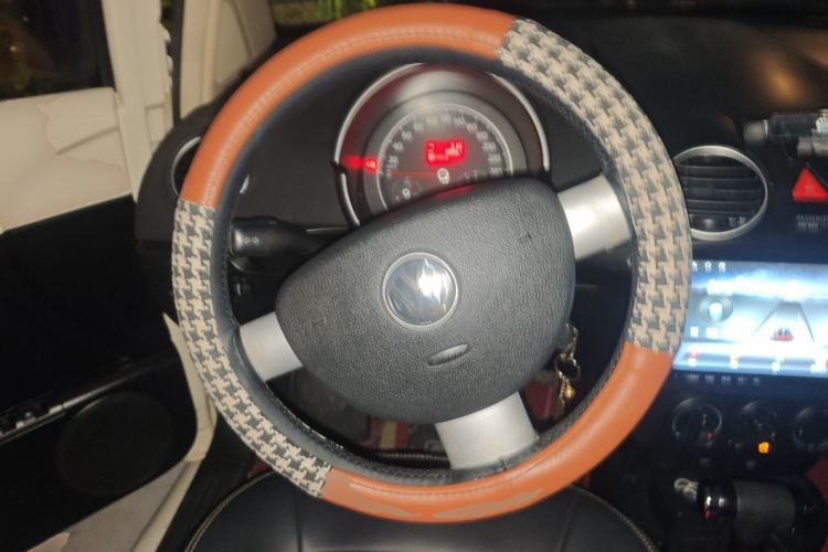 Used Volkswagen Beetle 2010 1.6 AT