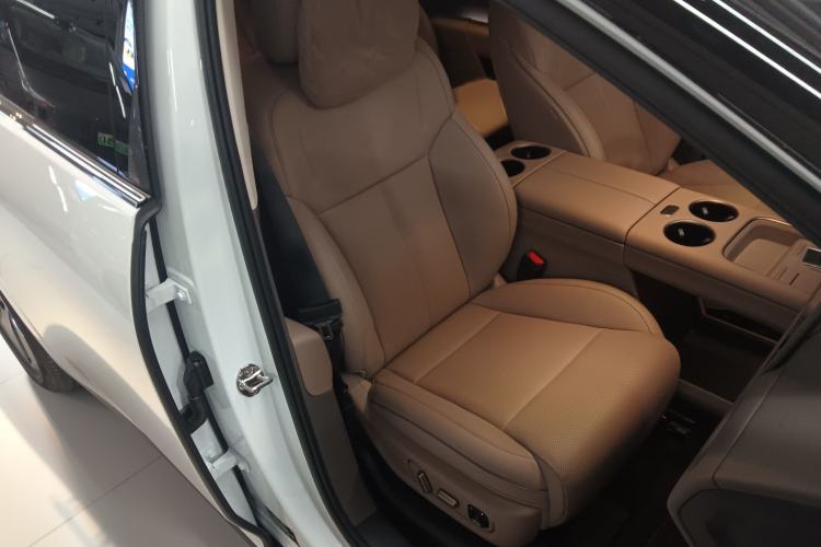 Used Li Auto Li Auto i8 2025 Model Standard Version