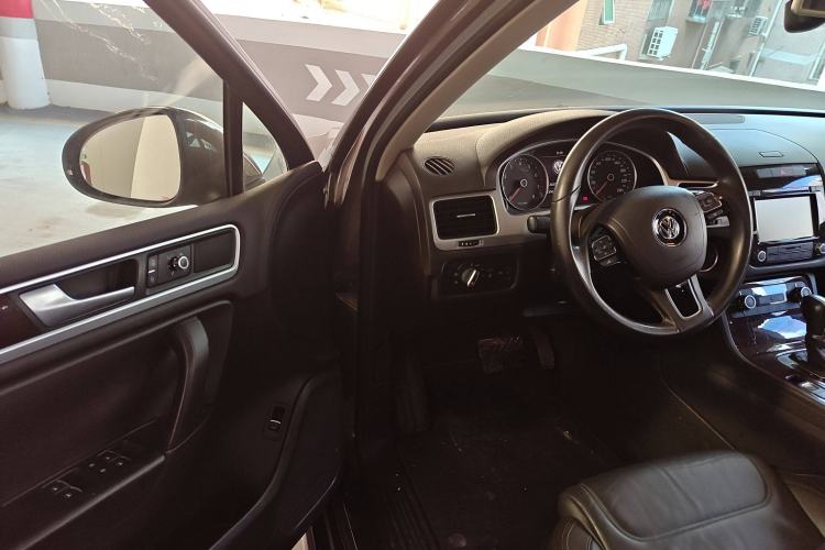 Used Volkswagen Touareg 2015 3.0 TSI Standard Model