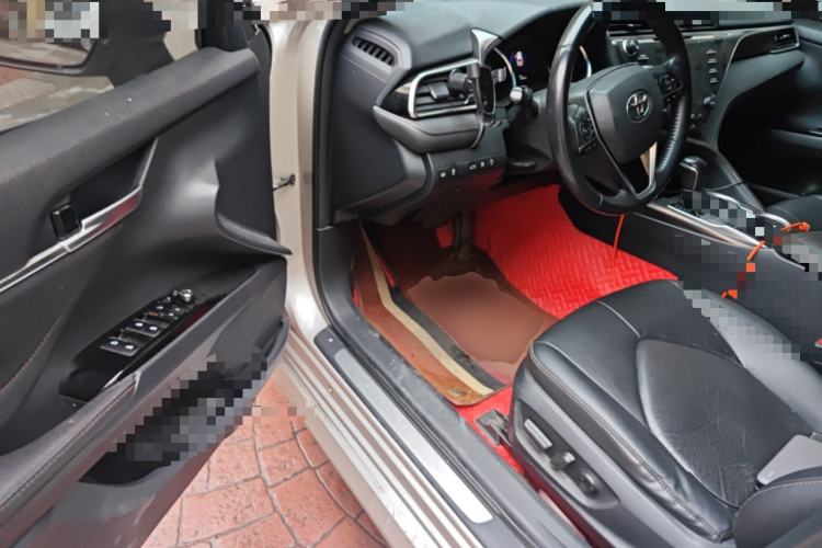 Used Toyota Camry 2018 2.5G Luxury Edition Driver Seat