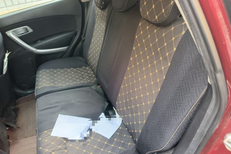 Used Bestune X80 2013 2.0L automatic comfort version
