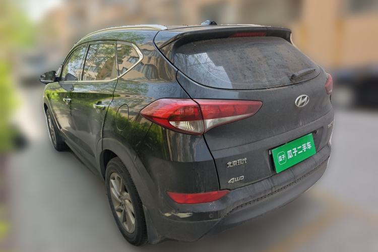 Used Hyundai Tucson 2015 2.0L Automatic Two-Wheel Drive Smart Version

