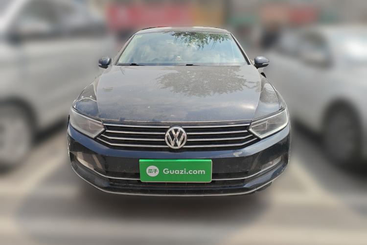 Used Volkswagen Magotan 2017 280TSI DSG Comfort Model Front