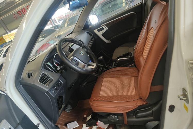 Used Geely Auto GX7 2015 Sports Edition 2.0L Automatic Luxury Upgrade Version China V Standard