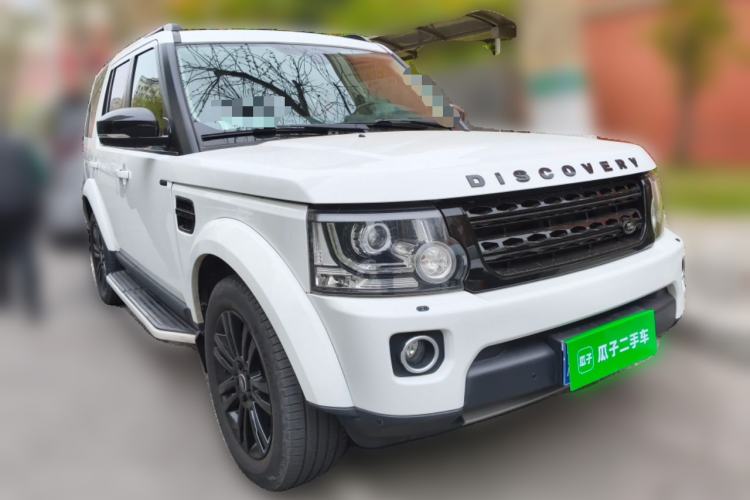 Used Land Rover Discovery 2014 3.0 SC V6 HSE Front Right 45 Deg