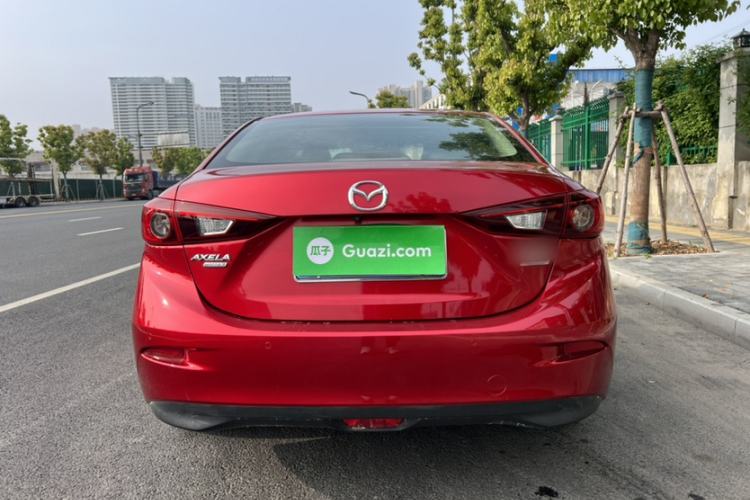 Used Mazda 3 Axela 2014 Sedan 1.5L Automatic Luxury Model Exterior 6