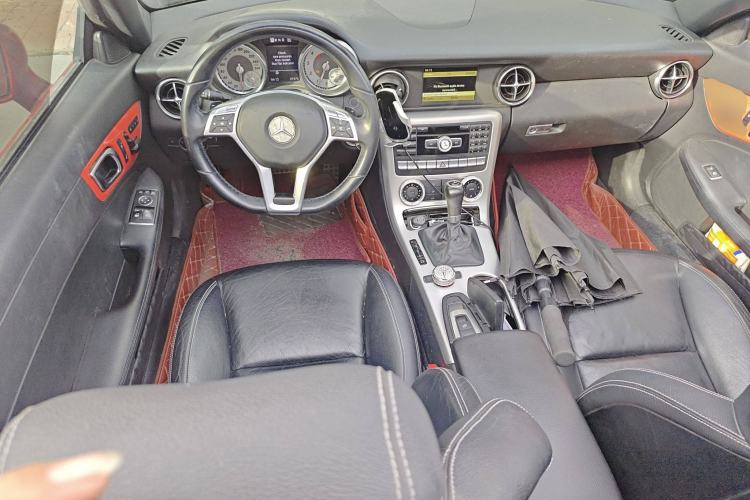 Used Mercedes-Benz SLK-Class 2011 SLK 200 Fashion Model
