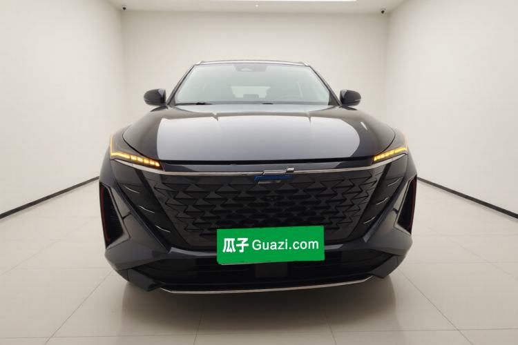 Used CHANGAN OSHAN Z6 2022 Blue Whale 1.5T DCT Smart Navigation Model Front