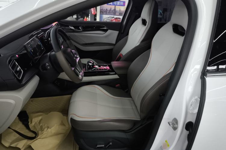 Used BYD Qin PLUS 2024 Honor Edition EV 420KM Beyond Model Left Front Seat