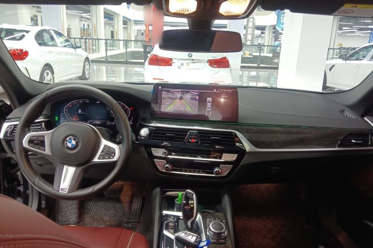 Used BMW 5 Series 2022 Restyled 525Li M Sport Package
