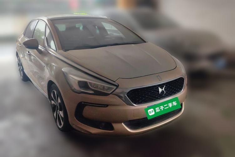 Used DS 5 2015 1.8T Prestige Edition THP200 Front Right 45 Deg