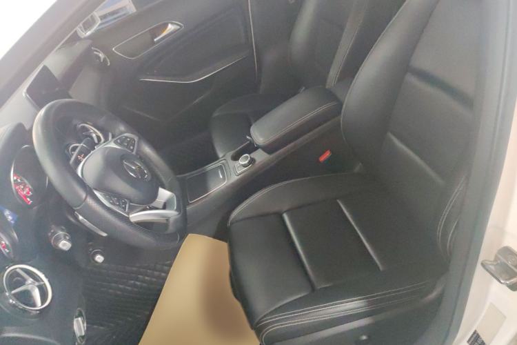 Used Mercedes-Benz GLA 2019 GLA 200 Fashion Model Left Front Seat