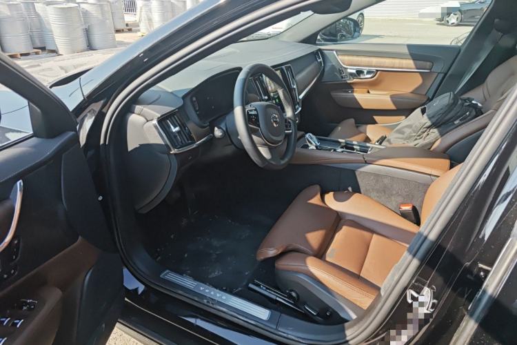 Used Volvo S90 2025 B5 Zhiyuan Luxury Edition Driver Seat