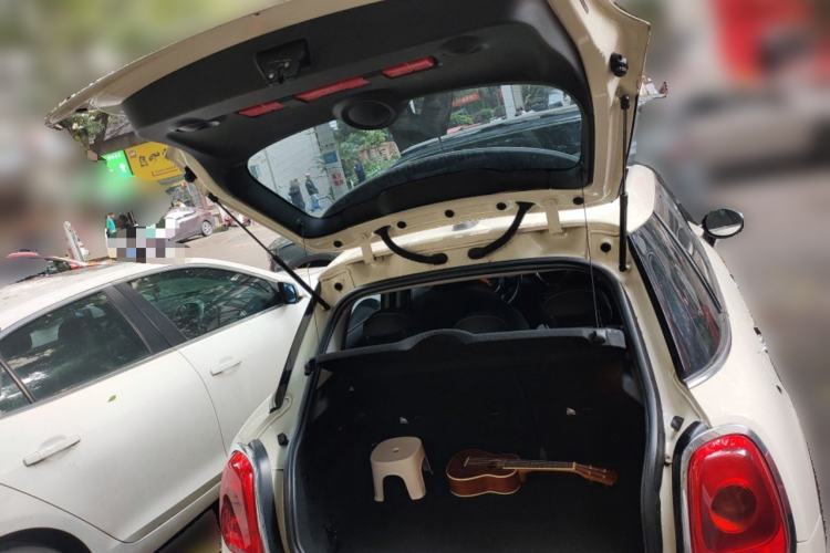 Used MINI 2018 1.5T ONE Five-Door Edition Trunk