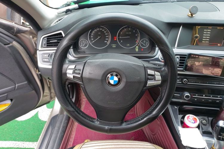 Used BMW 5 Series 2013 520Li Elegant Edition Steering Wheel